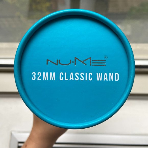 🎉HP🎉NIB NuMe Classic Curling Wand 32mm - Picture 7 of 8
